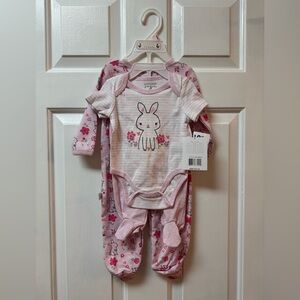 DUCK DUCK GOOSE / NWT size 3-6 months bundle of three items